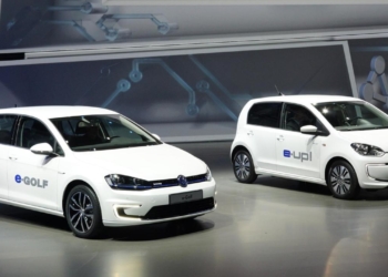 Samochody elektryczne i PHEV Grupy VW grozi wycofanie z użytkowania